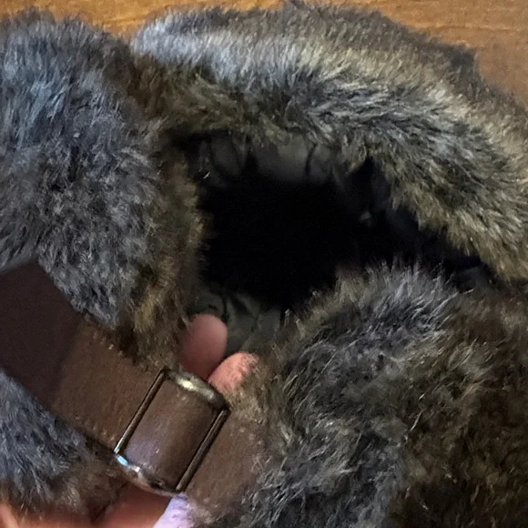 Mossimo Supply Co. Fur Hat - Picture 6 of 6